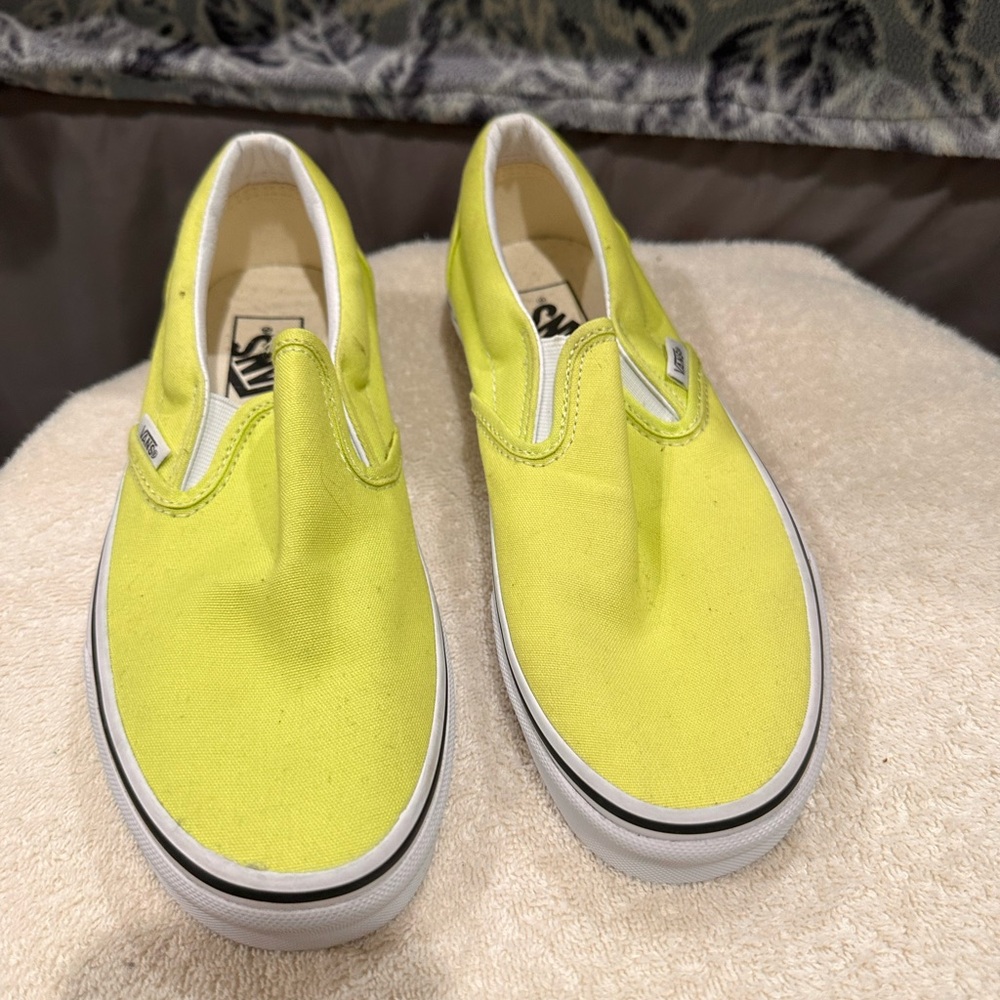 NEVER WORN Vans